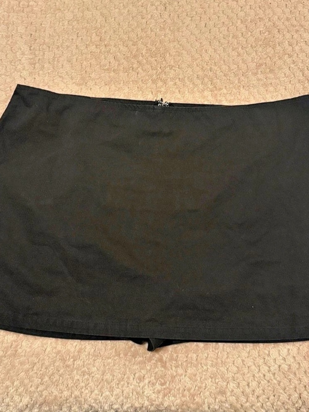 Princess Polly Mini Skirt in Black Size 10 Like New